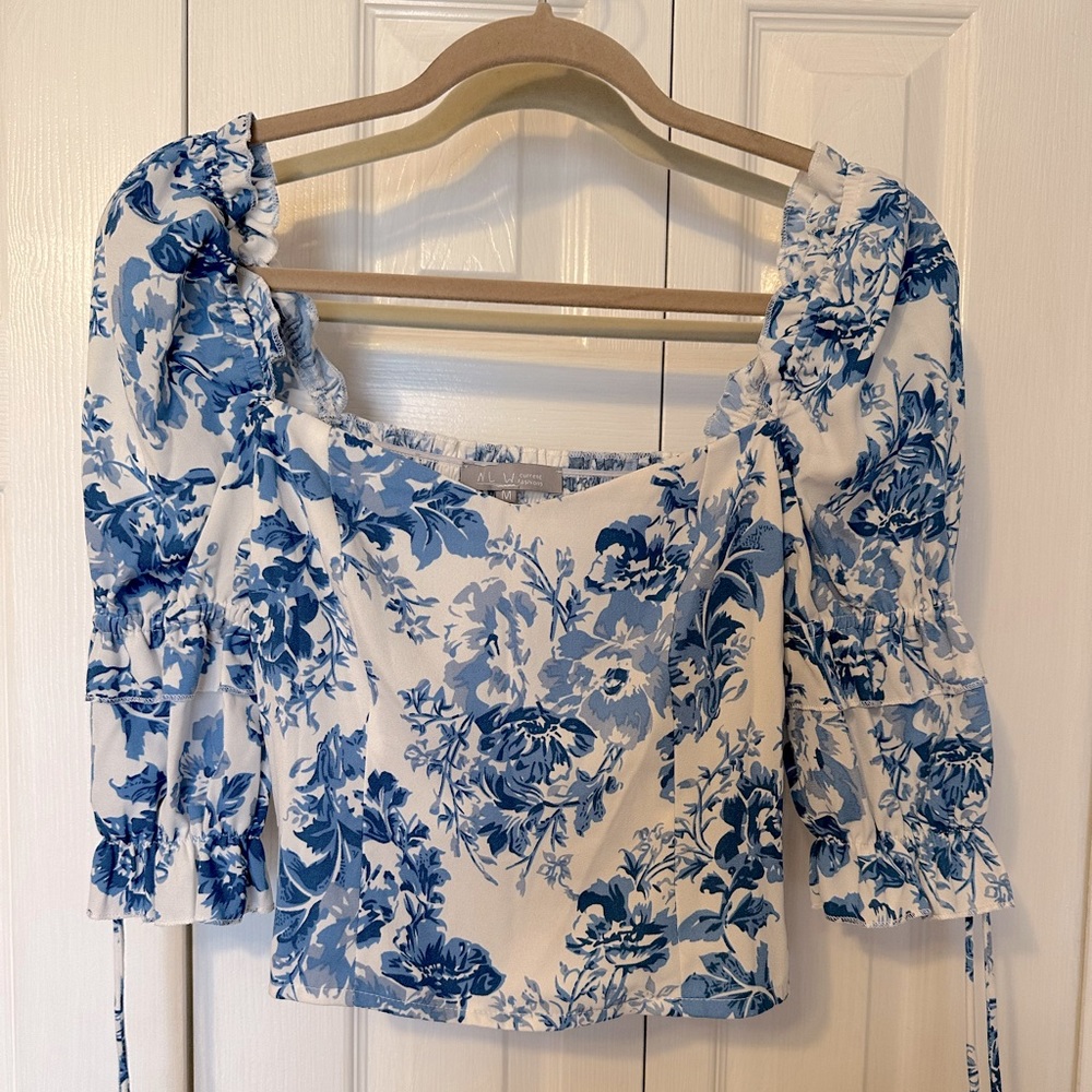 Reformation STYLE blue floral puff sleeve crop blouse top size Small